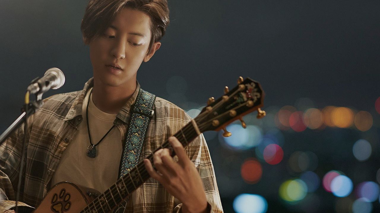 เสียงเพลงแห่งท้องถนน: เมื่อความฝันและอดีตพบกันใน '더 박스' (The Box)
